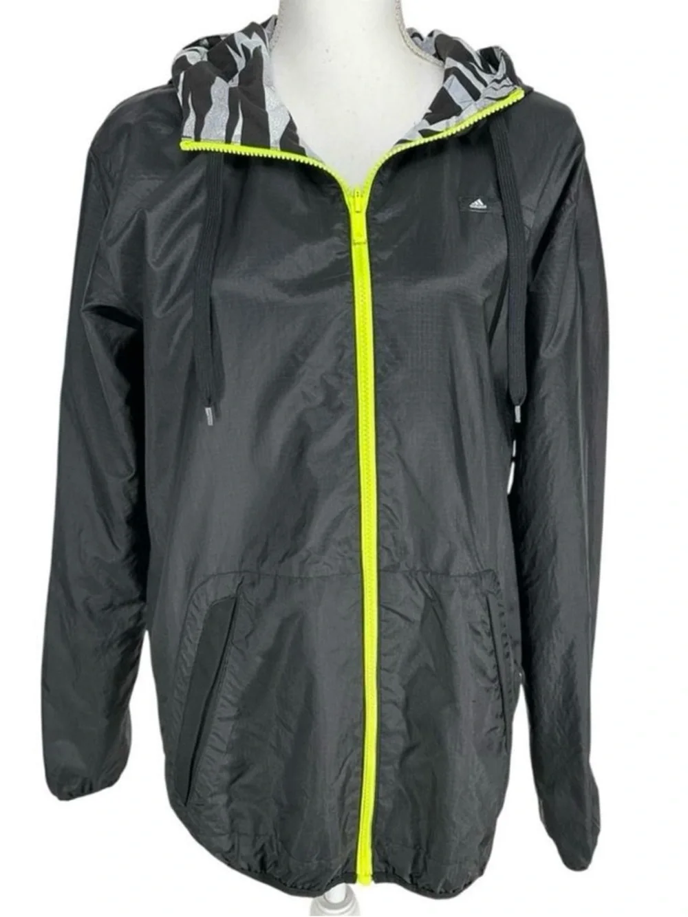 ADIDAS / REVERSIBLE Black & White Graphic Jacket Neon Green / Small / Activewear